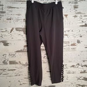 Fabletics travel pant
